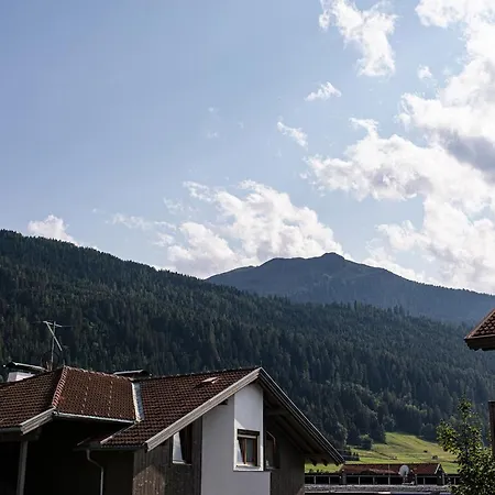 Ferienhaus Almrose إنسبروك